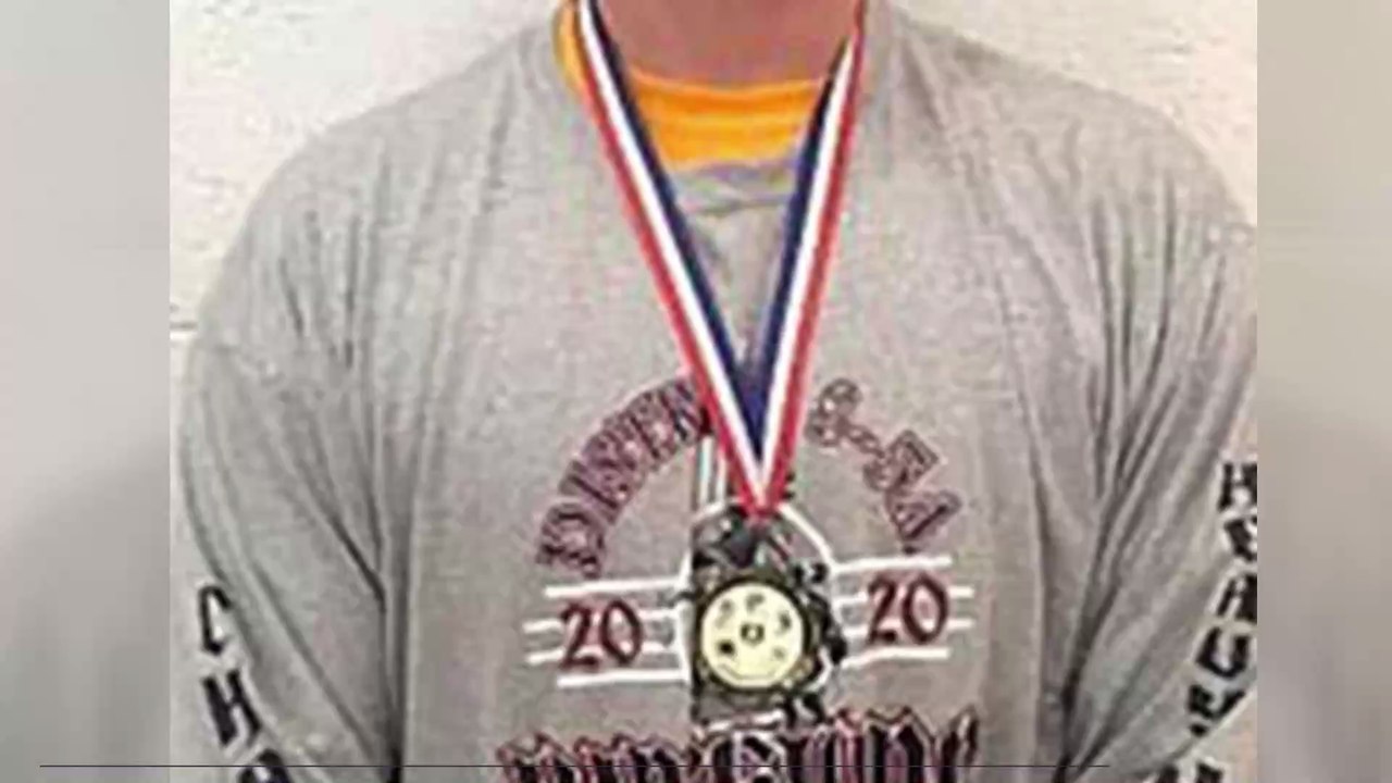 16-Year-Old Wrestler Thwarts Would-Be Kidnapper by Pinning Him Until Authorities Arrive