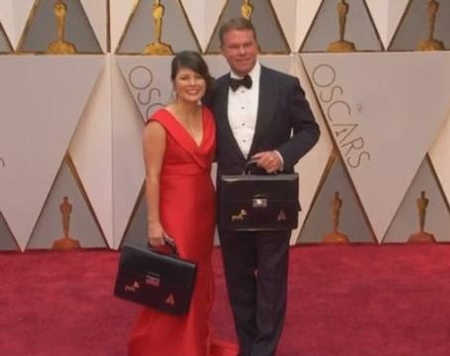 Oscar accountants get reprieve after best pictu...
