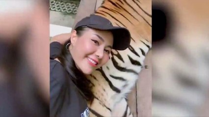 She grabbed tiger testies for internet attention, she only got criticism