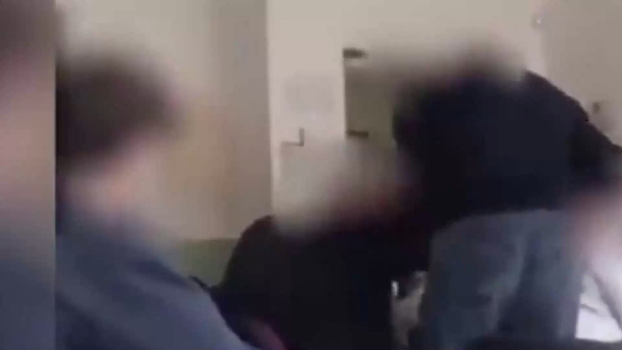 This teacher slapped a student who refused to wear a mask in class