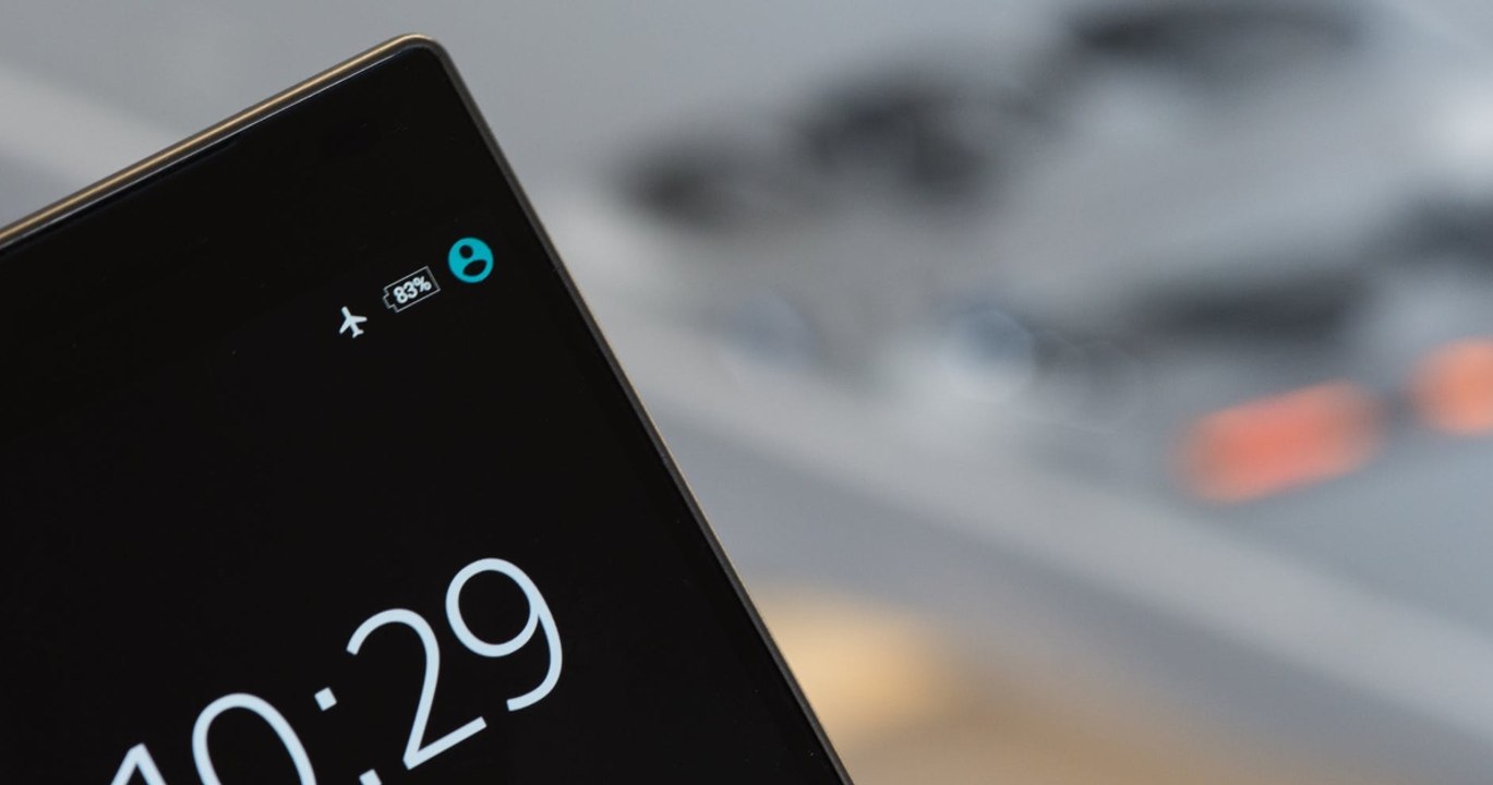 This is what happens when you don't put your phone on airplane mode while flying