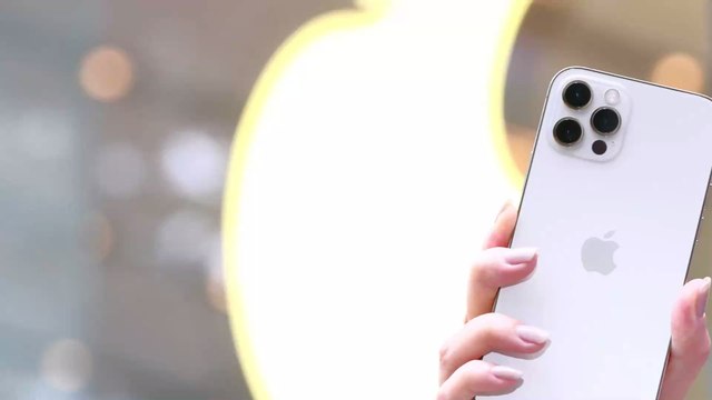 He thought he ordered an iPhone but received something much funnier