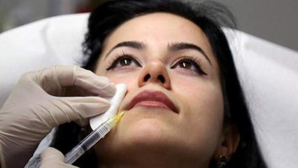 One Woman Received a 'No-Risk' Beauty Treatment to Remove Wrinkles and it Ruined Her Life