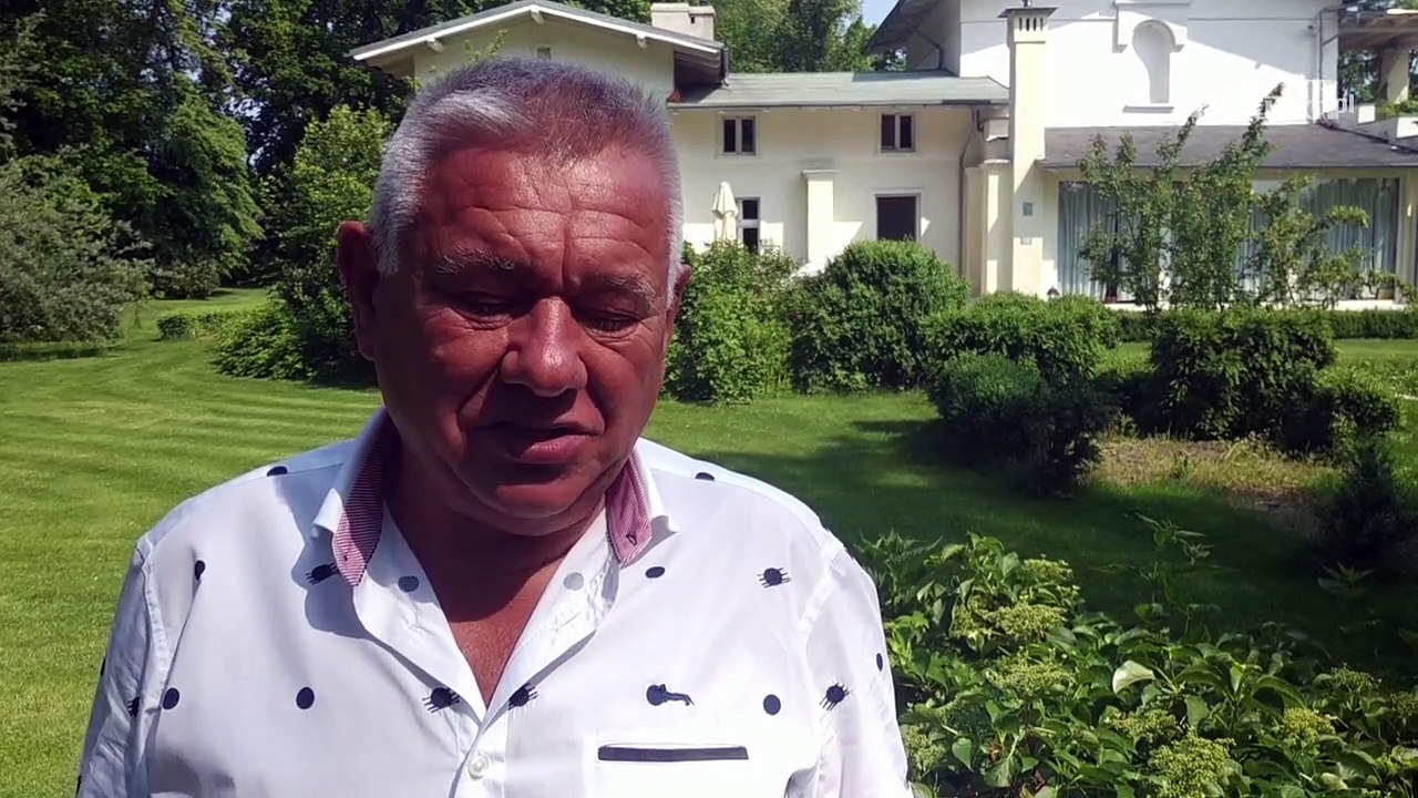 14015984_polska-toskania-winnica-palac-wiechlice_720P