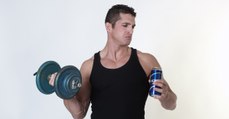 Ungeeignet für dein Workout: Auf diese Getränke solltest du vor dem Training verzichten