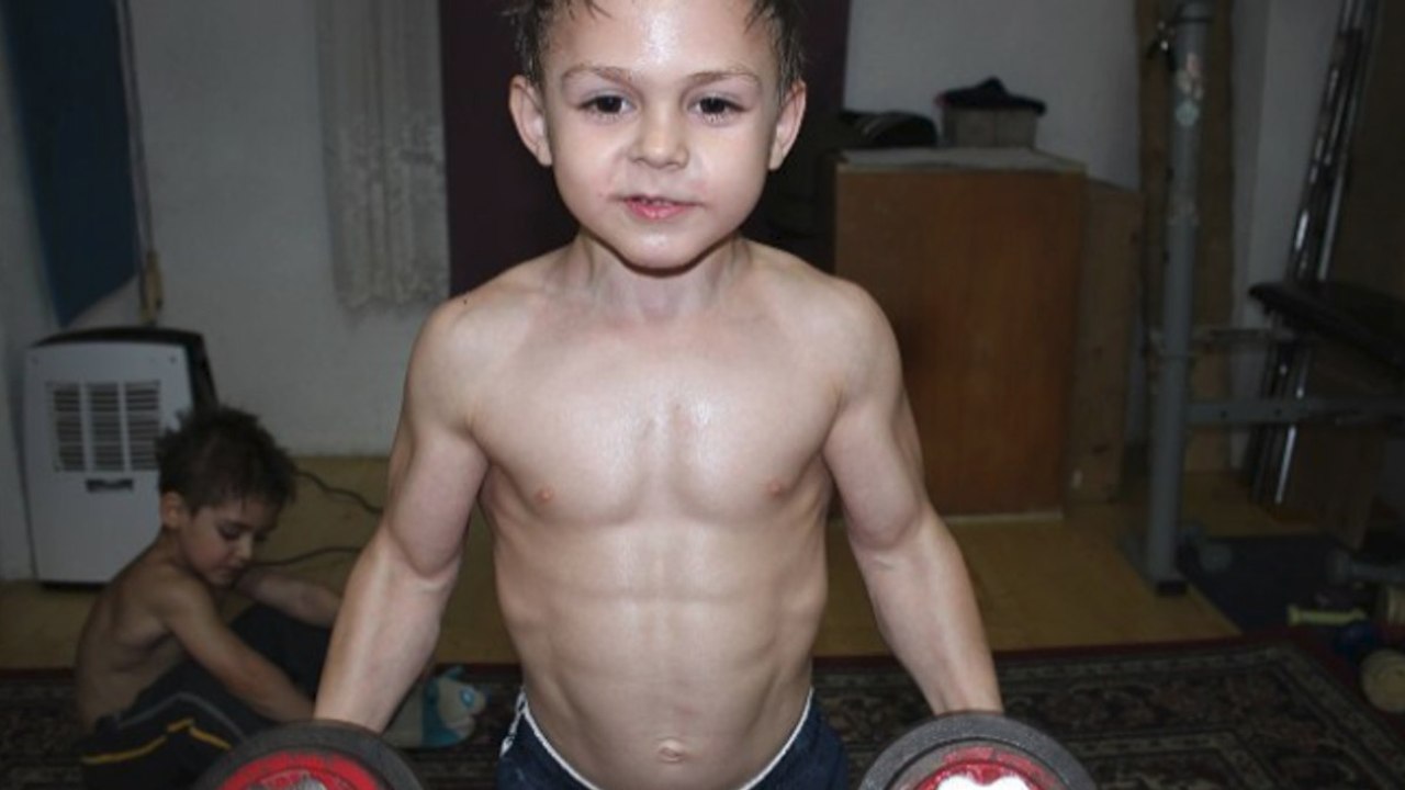 Giuliano Stroe: Das stärkste Kind der Welt wird mit 13 Bodybuilder