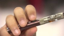 Dampf vs Tabak: Was wissen wir wirklich über E-Zigaretten?