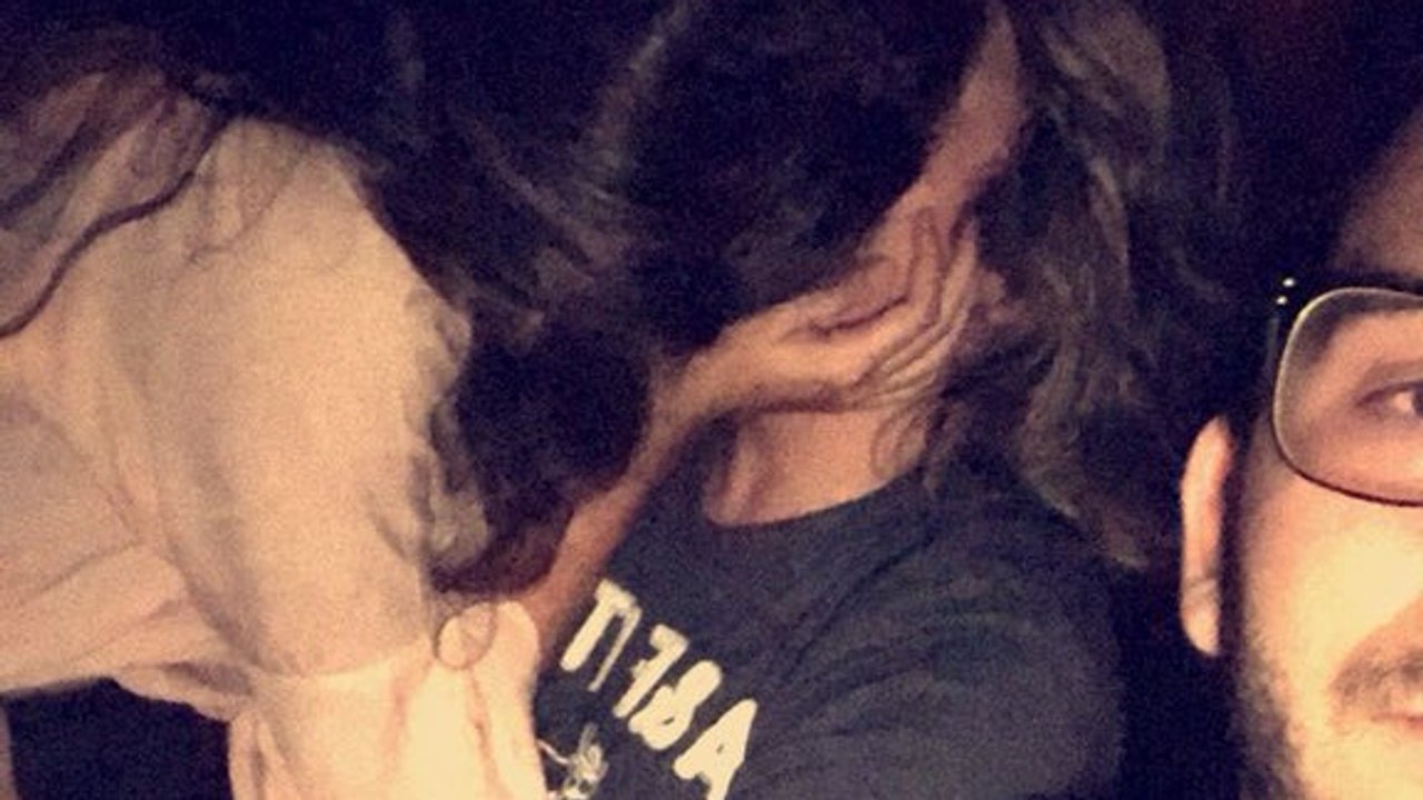 Seine Freundin betrügt ihn: Er rächt sich via Social Media