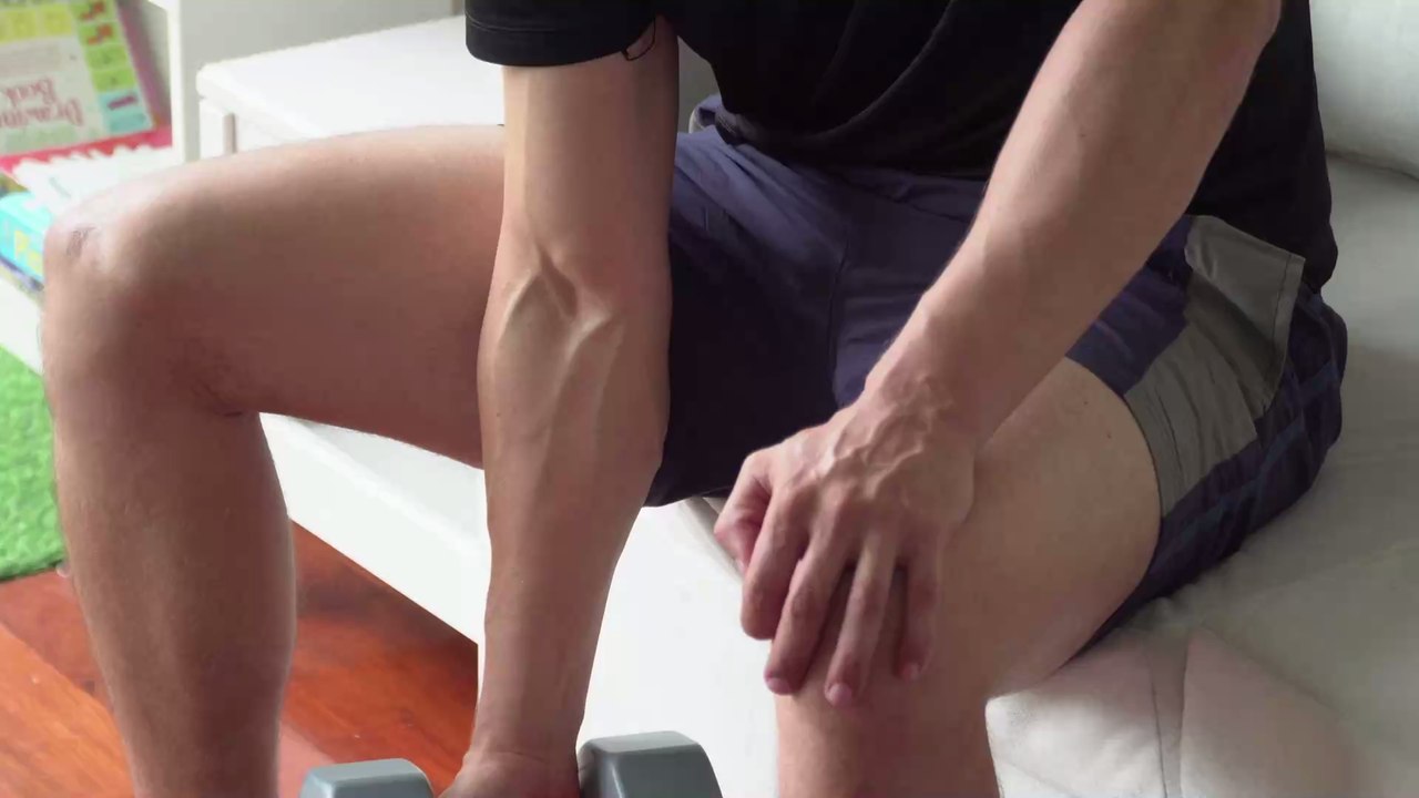 So geht knallhartes Militärtraining für stählerne Muskeln, ganz ohne Material