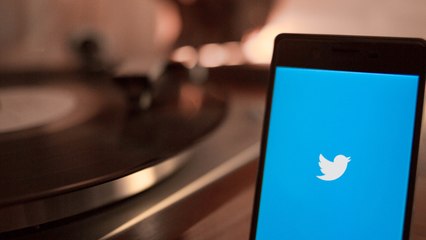 Stiefvater twittert live, wie Sohn One-Night-Stand aus dem Haus schmuggelt