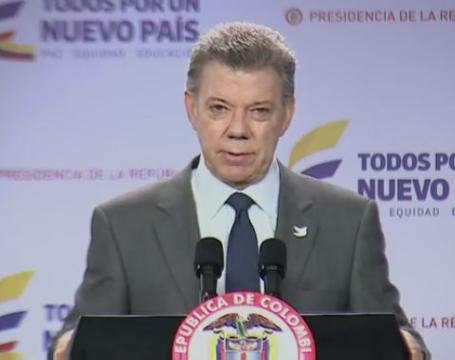 Santos confirms six survived Colombia crash