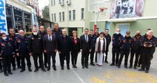 VALİ KÖŞGER: ALTINDA DİRİ FAY HATTI OLAN İZMİR, İSTANBUL'DAN BİLE RİSKLİ