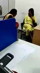 महिला ड्रग इंस्पेक्टर पांच हजार रुपए की रिश्वत लेते गिरफ्तार