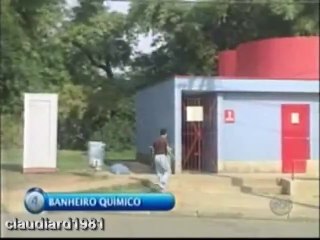 Com As Calças na Mão [O Banheiro Público]  Pegadinha  Programa Silvio Santos