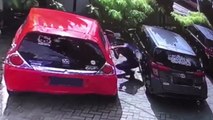 Modus Baru Pencurian Mobil di Palembang Terekam CCTV