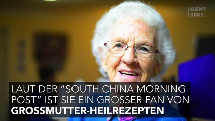 Gefahr für die Gesundheit: Frau spritzt sich Smoothie in die Venen