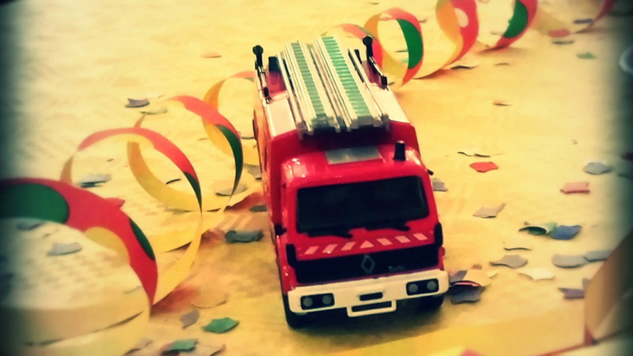 Berlin: Mutter bringt Baby im Feuerwehrauto zur Welt