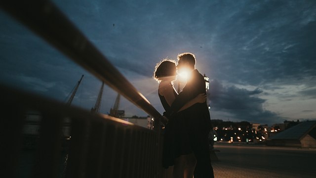 Frau gesteht Affäre, dann verlangt ihr Mann etwas Abartiges