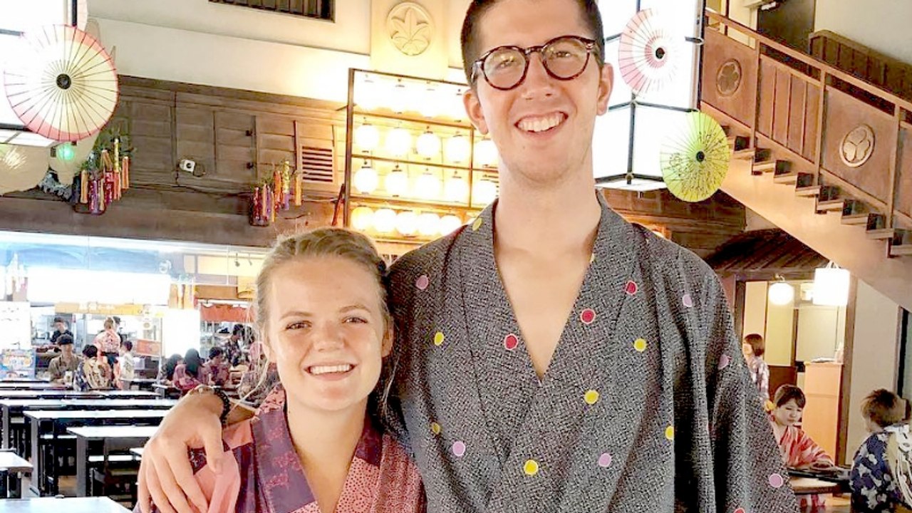 Frau googelt Bilder von Ehemann und bekommt Schock ihres Lebens