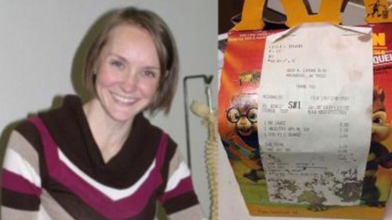 Frau kauft Happy Meal und öffnet es 6 Jahre später