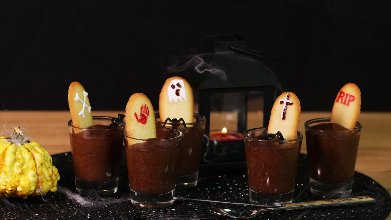 Gruselig und lecker: Mousse au Chocolat aus dem Jenseits