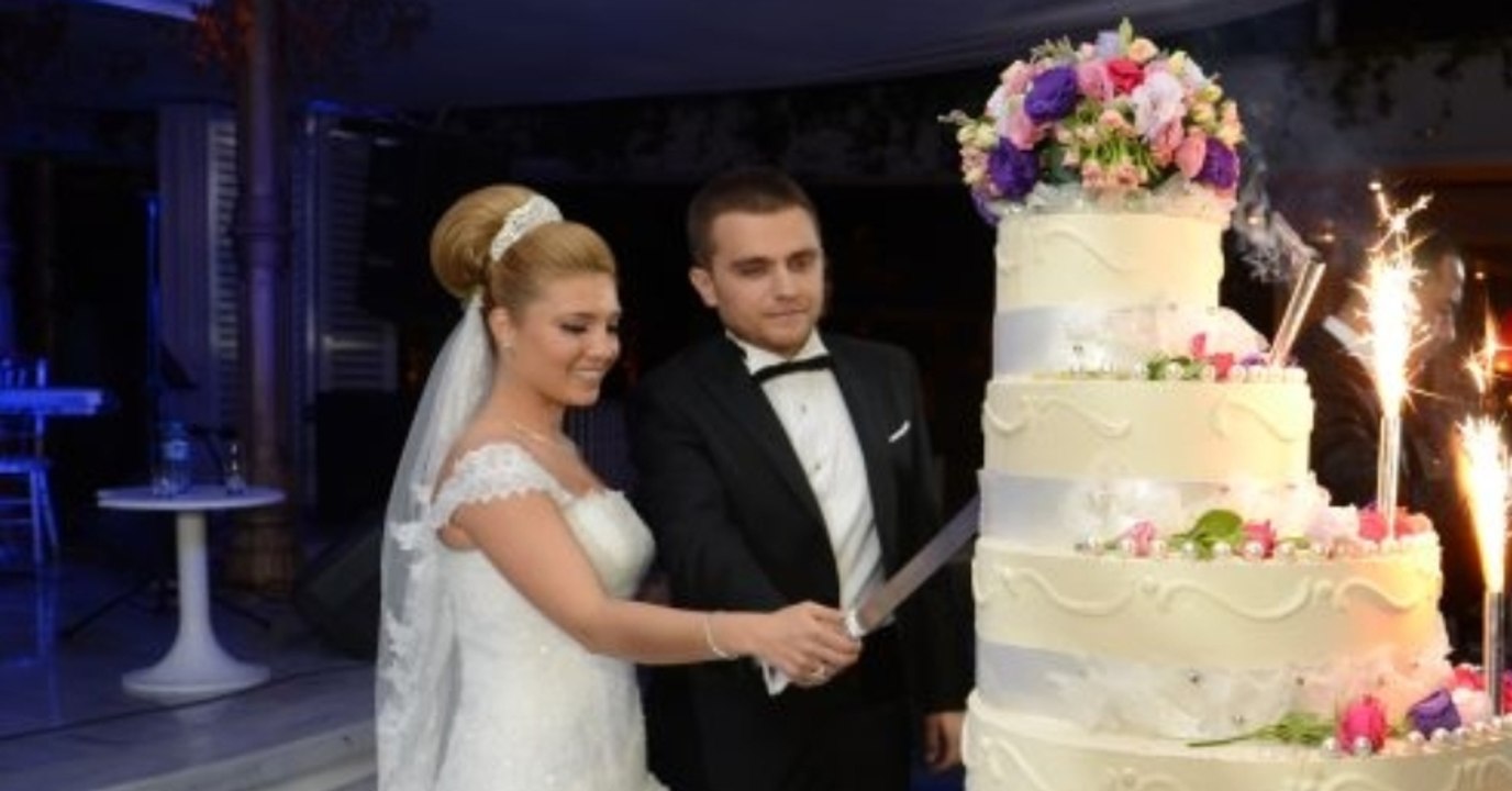 Türkisches Hochzeitsvideo: Millionen Menschen raten Braut zur Scheidung