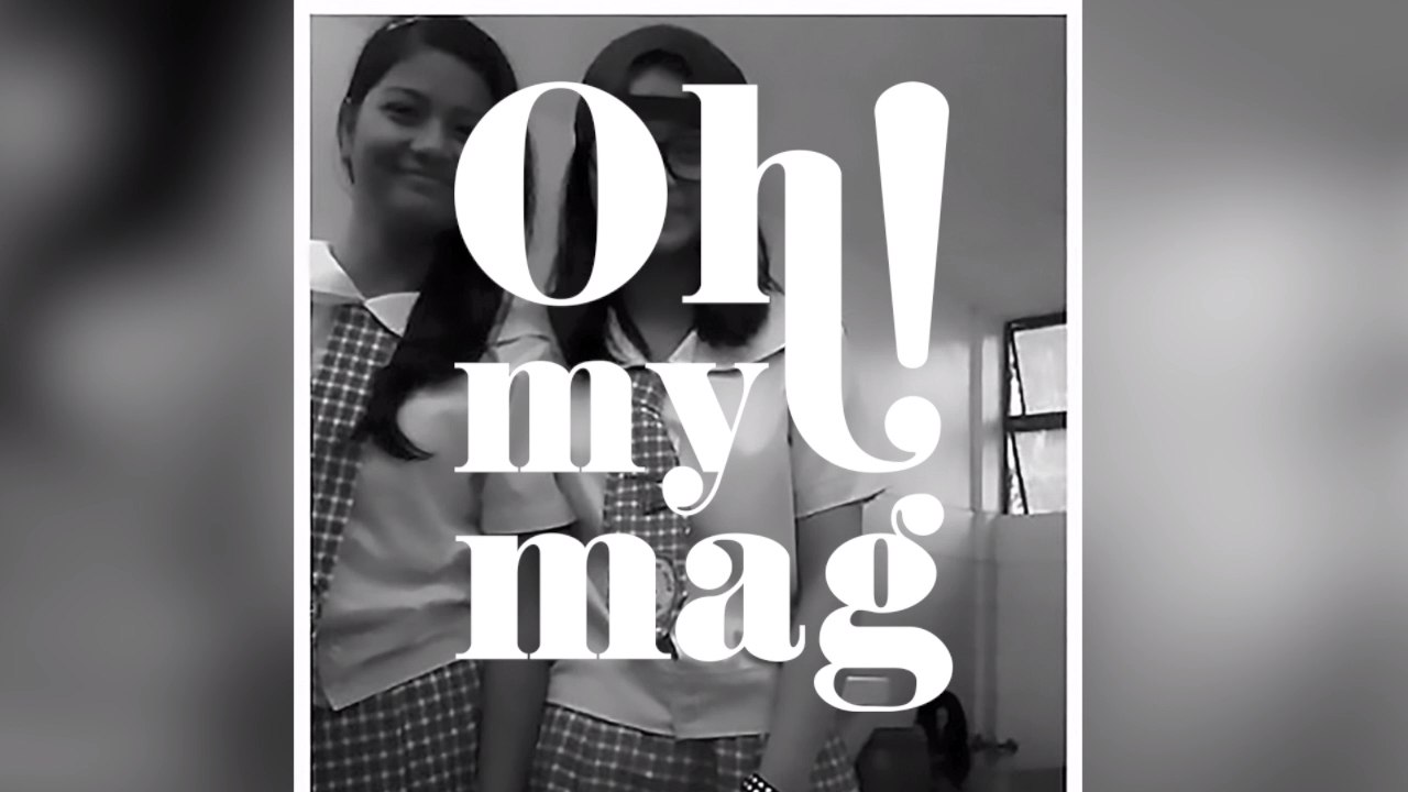 Sie machen ein Selfie auf dem Schulklo, doch sie übersehen ein gruseliges Detail