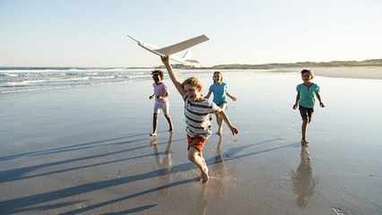 Vater fotografiert Kids mit Drohne: Dann bemerkt er erschreckendes Detail