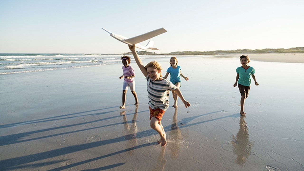 Vater fotografiert kids mit drohne: dann bemerkt er erschreckendes detail