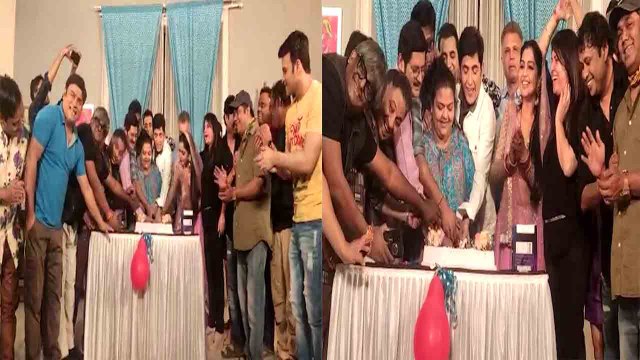 Bhabiji ghar par hai: 1700 Episode successfully complete होने पर टीम ने मनाया ऐसा जशन | Filmibeat