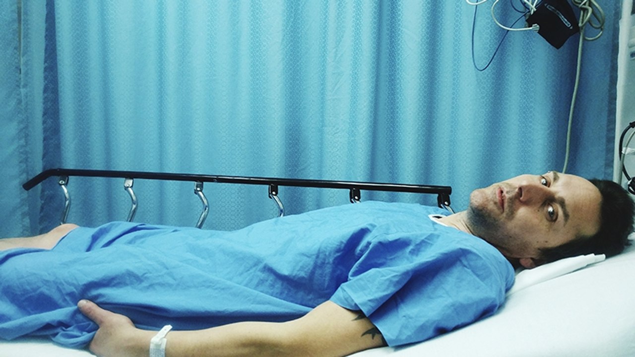 Biologe ist 11 Jahre lang bettlägerig: Dann heilt er sich selbst