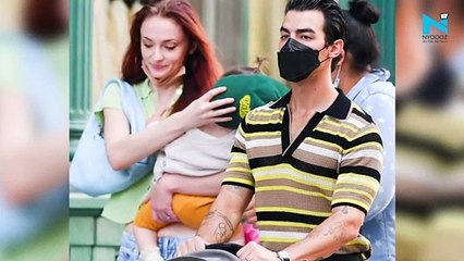 Sophie Turner's pregnancy rumours confirmed, actress flaunts baby bump in bikini