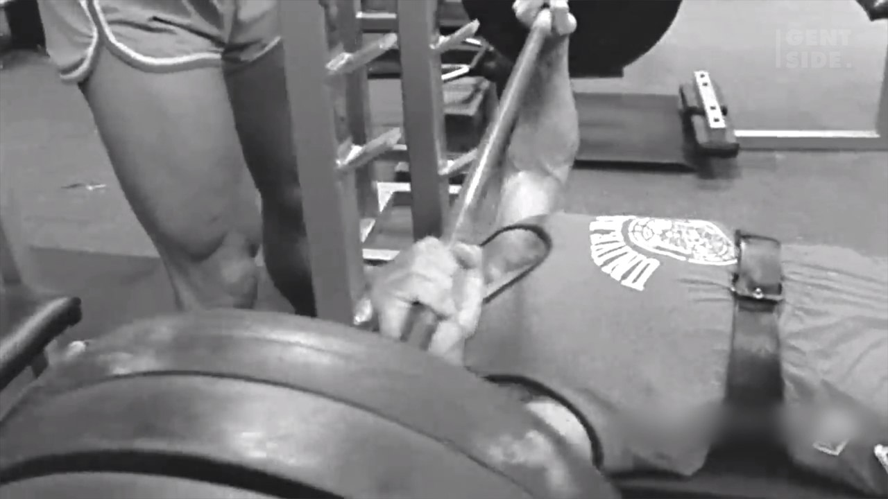 Tod einer Bodybuilding-Legende: Bewegende Abschiedsworte von Arnie und Stallone