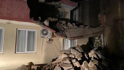 Antalya’da korku dolu anlar: Mahalleyi savaş alanına çevirdi