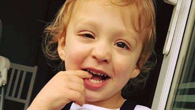 Sie macht ein Foto von ihrem Sohn: Damit rettet sie ihm das Leben