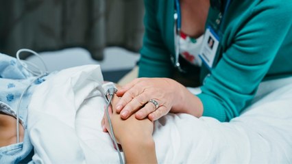 Munira Abdulla erwacht nach 27 Jahren aus dem Koma