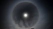 Un étonnant halo apparait autour de la Lune dans le ciel du Royaume-Uni