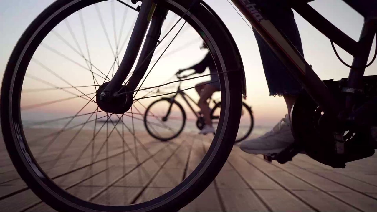 Polizei klingelt bei Mann, als er seine Fitness-App einschaltet