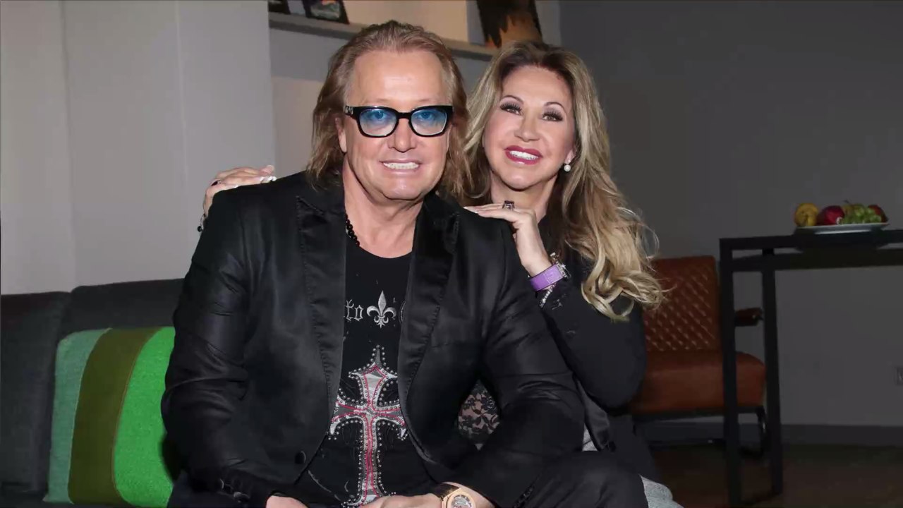 Carmen Geiss lässt sich an ungewöhnlicher Körperstelle ein Kuss-Tattoo stechen