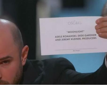 'Moonlight' wins grand prize after Oscars blunder