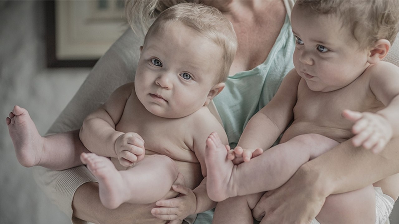 'Post-Adoptions-Depression': Mutter gibt kurze Zeit später adoptierte Zwillinge zurück