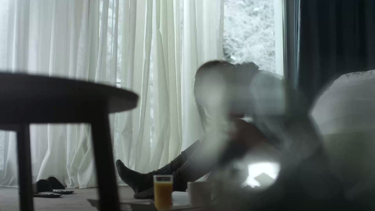 Seit ihrer Geburt: Frau schockiert, was im Inneren ihrer Eierstöcke wächst