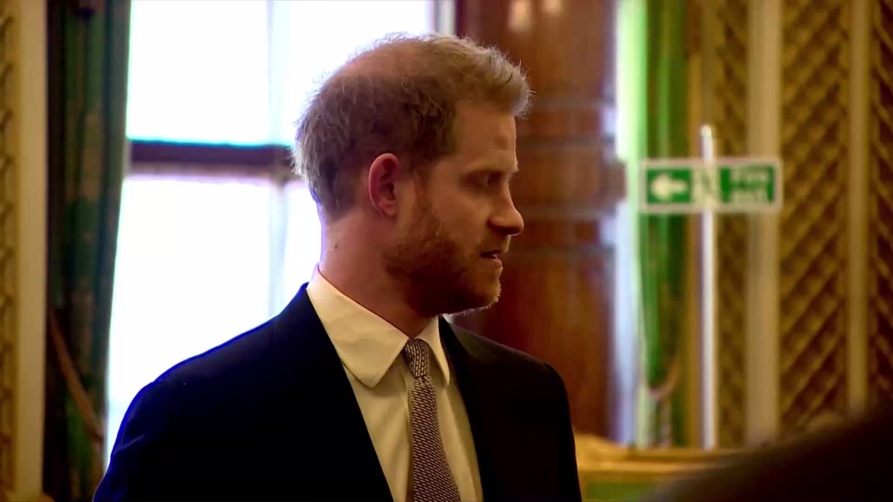 Harrys Haarproblem: Eine Behandlung soll ihn vor Williams Schicksal bewahren