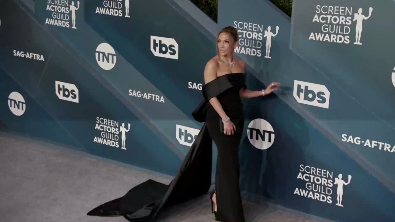 Unglaublich: Jennifer Lopez präsentiert ihre durchtrainierten Bauchmuskeln