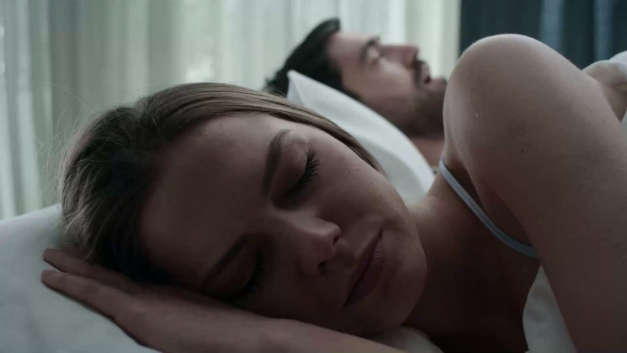 Diese exotische Frucht hilft dir, wenn du nachts schnarchst