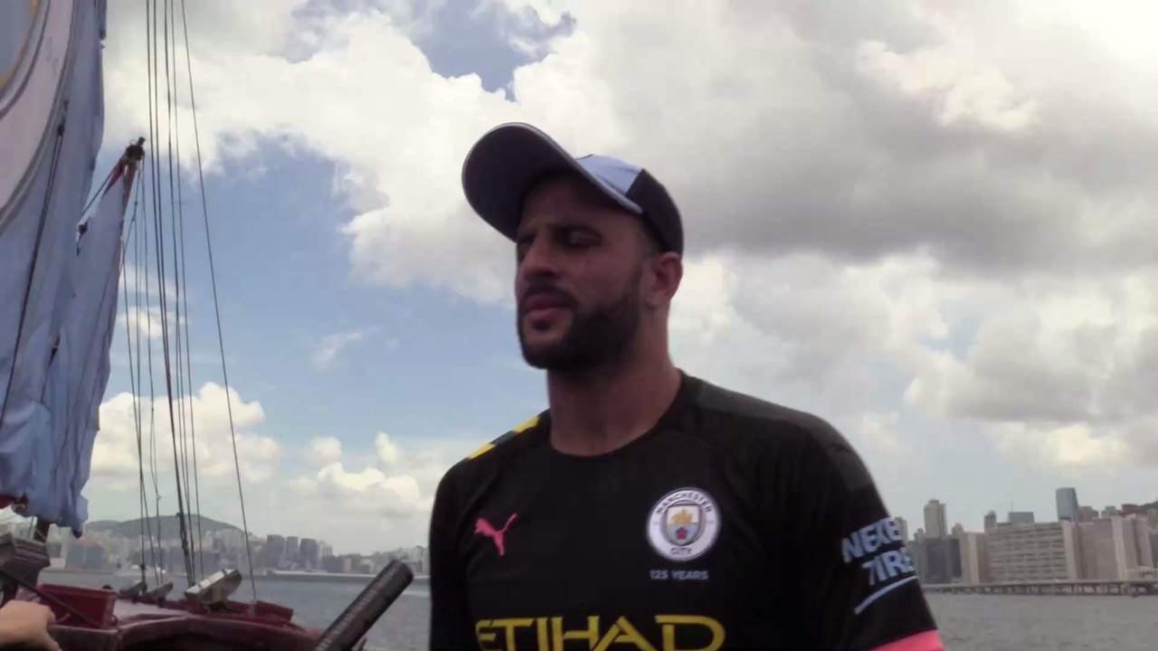 Trotz Ausgangssperre: Kyle Walker vergnügt sich mit leichten Mädchen