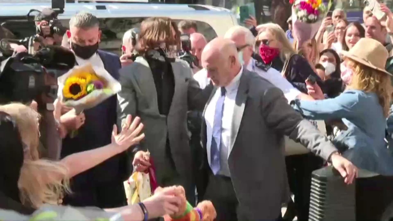 Klage von Johnny Depp: Amber Heard bereit für zweite Runde im Rosenkrieg