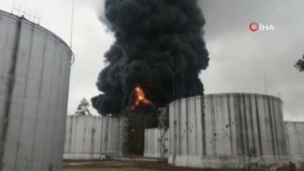 Rusya Çernihiv'de petrol rafinerisini vurdu