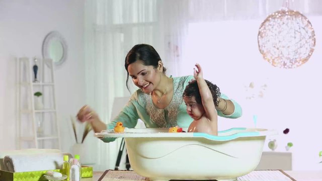 Baby droht Erblindung nach Baden: Schuld daran ist dieses Spielzeug, das fast alle zu Hause haben