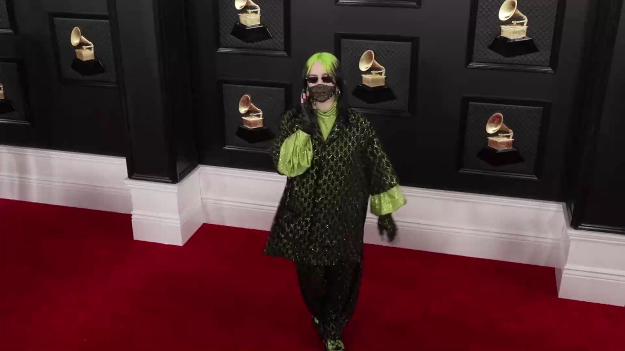 "Mehr als nur Likes": Billie Eilish verteidigt Social-Media-Verhalten ihrer Generation